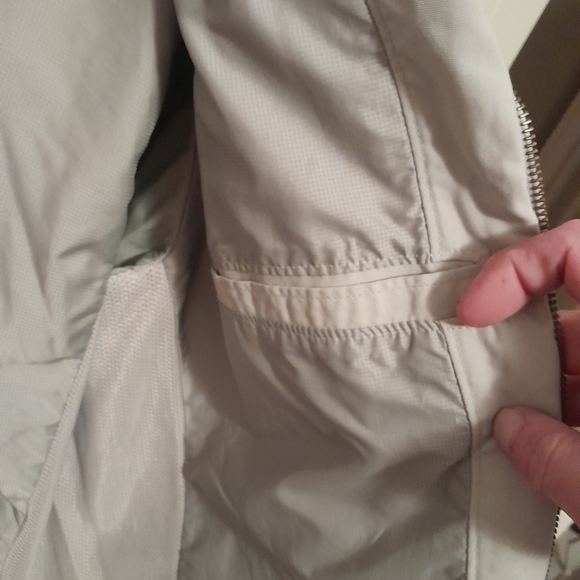 Men's GAP zip up jacket, size large - Picture 5 of 6